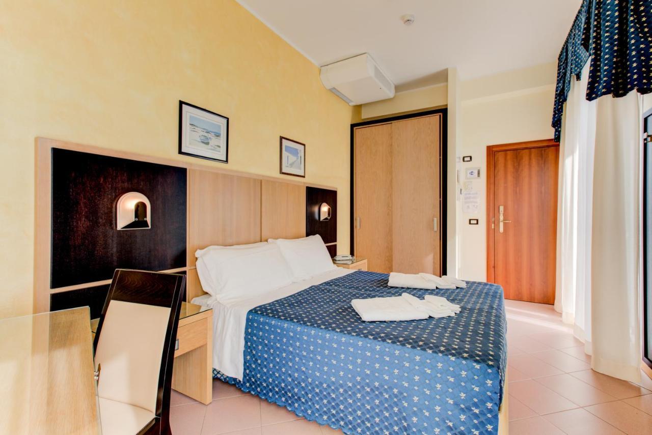 Hotel Verona Cesenatico Εξωτερικό φωτογραφία