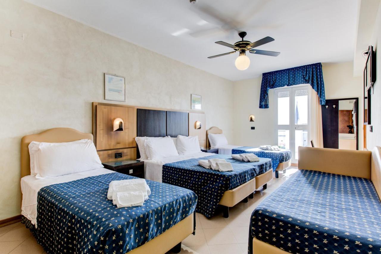 Hotel Verona Cesenatico Εξωτερικό φωτογραφία