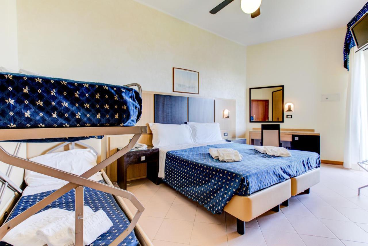 Hotel Verona Cesenatico Εξωτερικό φωτογραφία