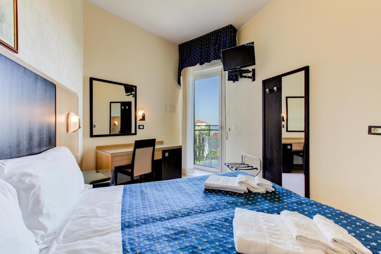 Hotel Verona Cesenatico Εξωτερικό φωτογραφία
