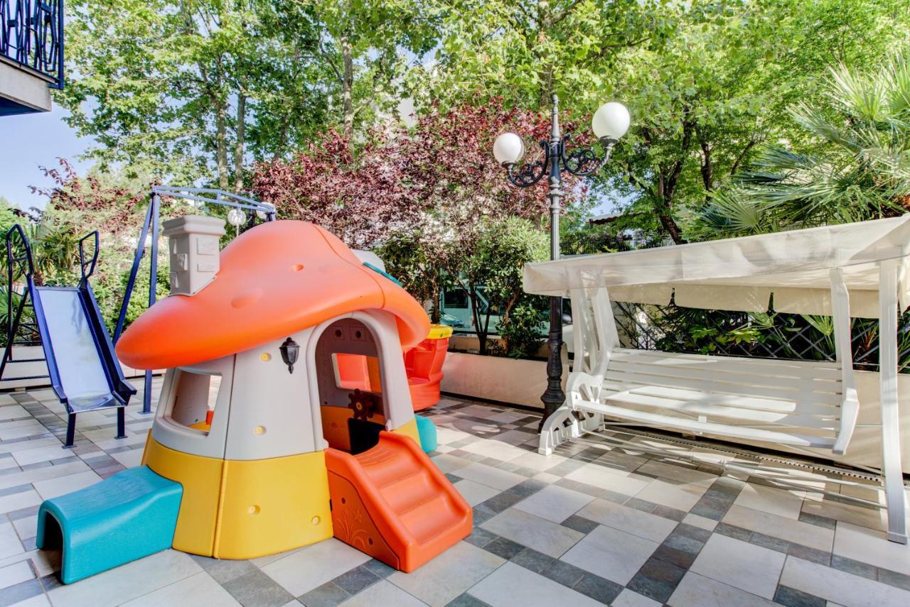 Hotel Verona Cesenatico Εξωτερικό φωτογραφία