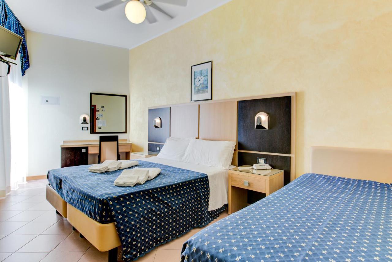 Hotel Verona Cesenatico Εξωτερικό φωτογραφία