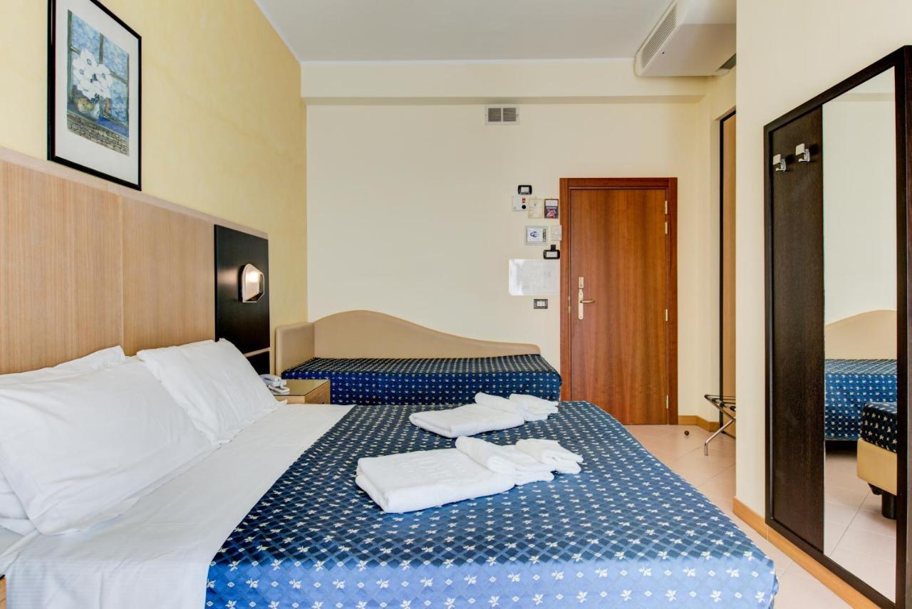 Hotel Verona Cesenatico Εξωτερικό φωτογραφία