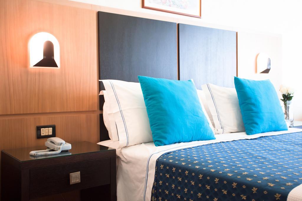 Hotel Verona Cesenatico Δωμάτιο φωτογραφία