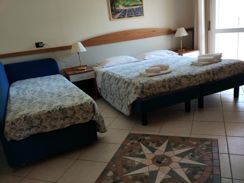 Hotel Verona Cesenatico Εξωτερικό φωτογραφία